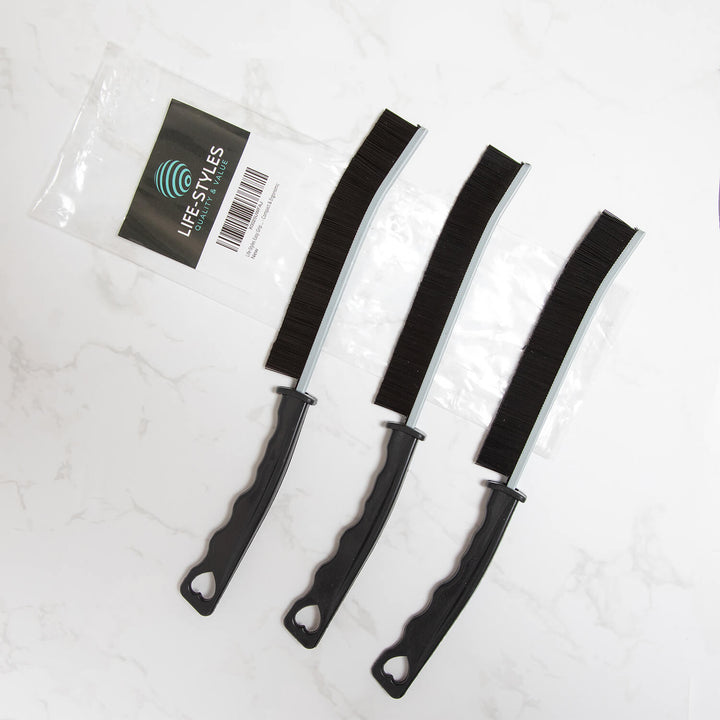 Three black crevice cleaning tools, microfibre, microfibre cleaning tools, cleaning supplies  on a white background with a 'LIFE STYLES' package.